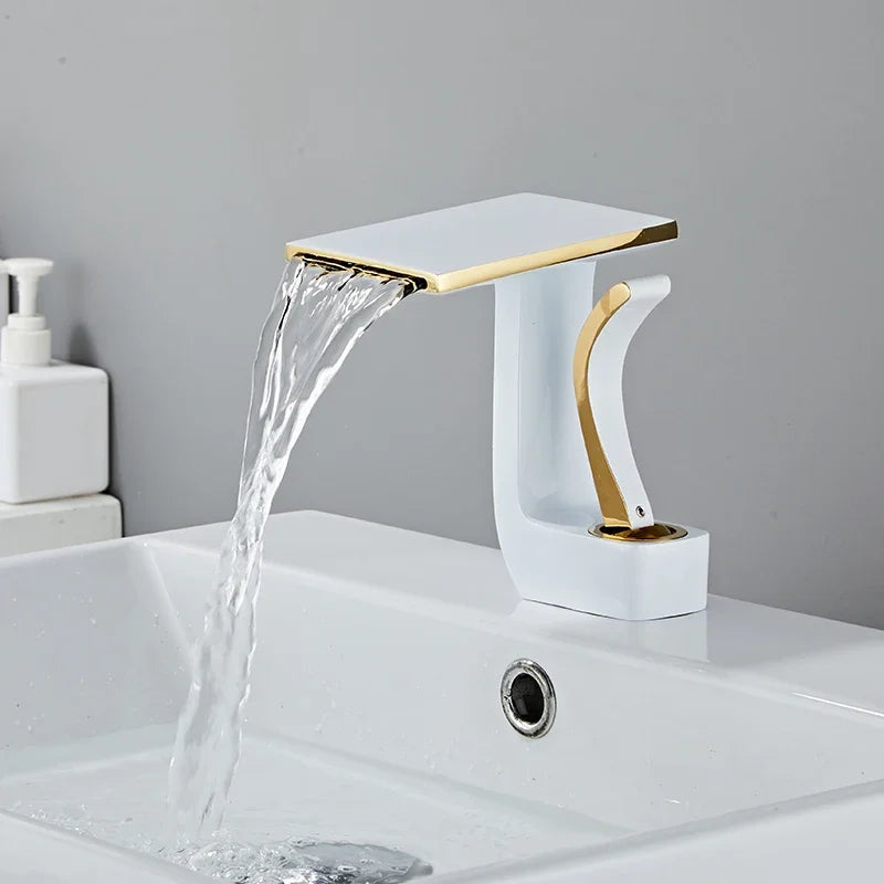 Wasserfall-Waschtischarmatur in Gold, Schwarz oder Weiß - Apoletta