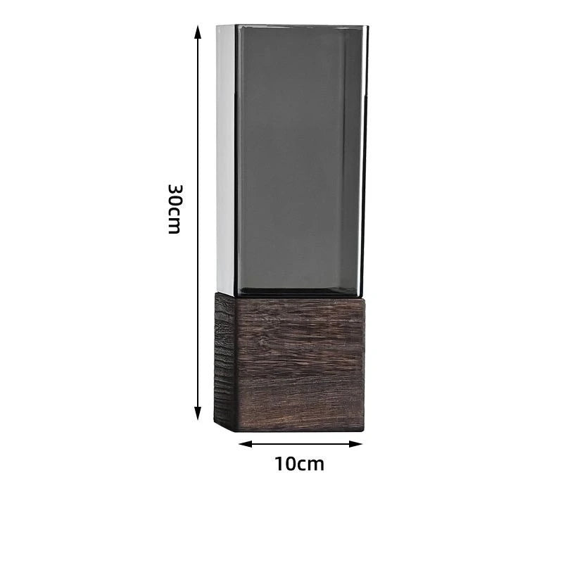 Acrylvase im nordischen Stil mit Holzsockel