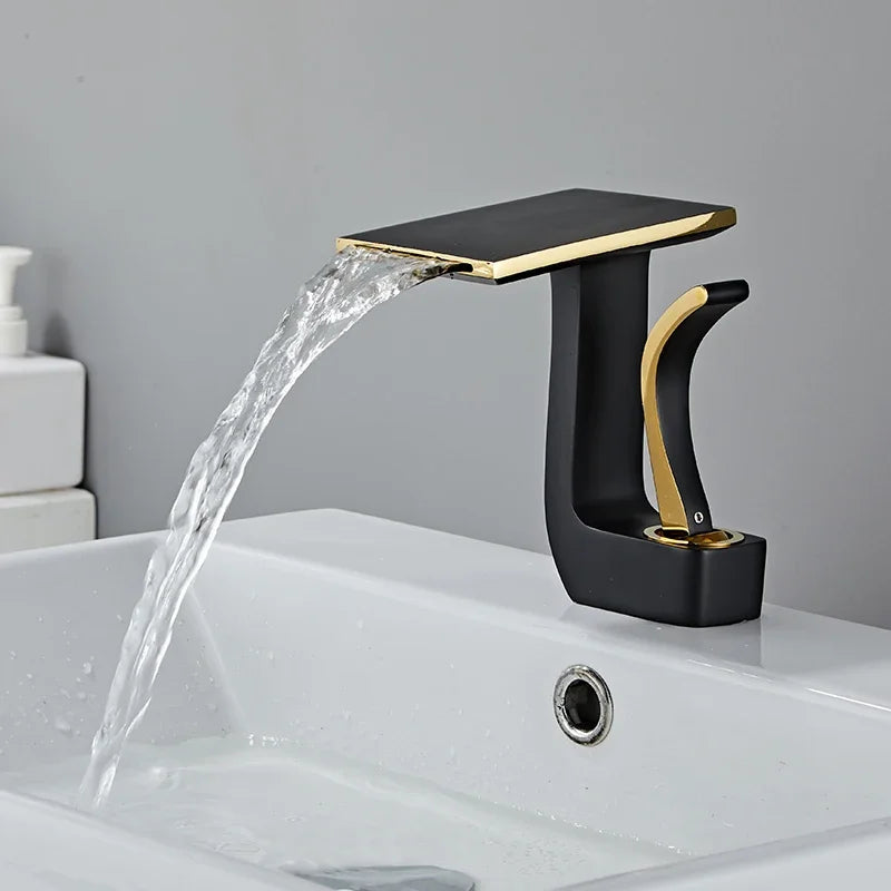 Wasserfall-Waschtischarmatur in Gold, Schwarz oder Weiß - Apoletta