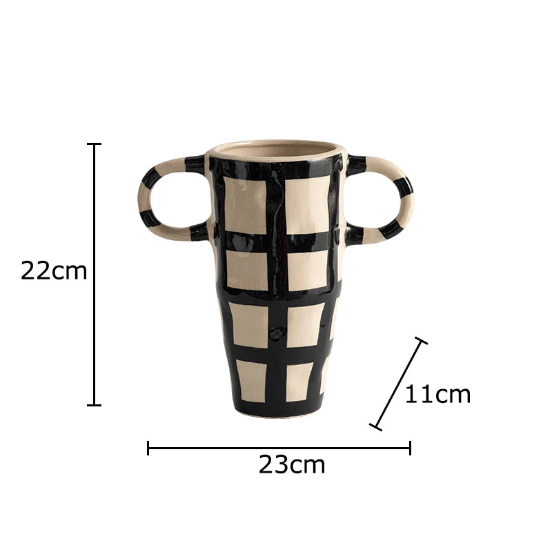 Abstrakte Keramikvase mit Schwarz-Weißem Muster