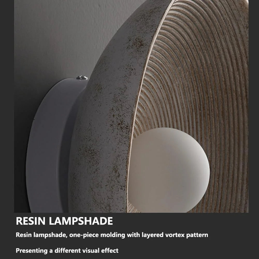 Runde Wabi-Sabi Wandlampe aus Harz