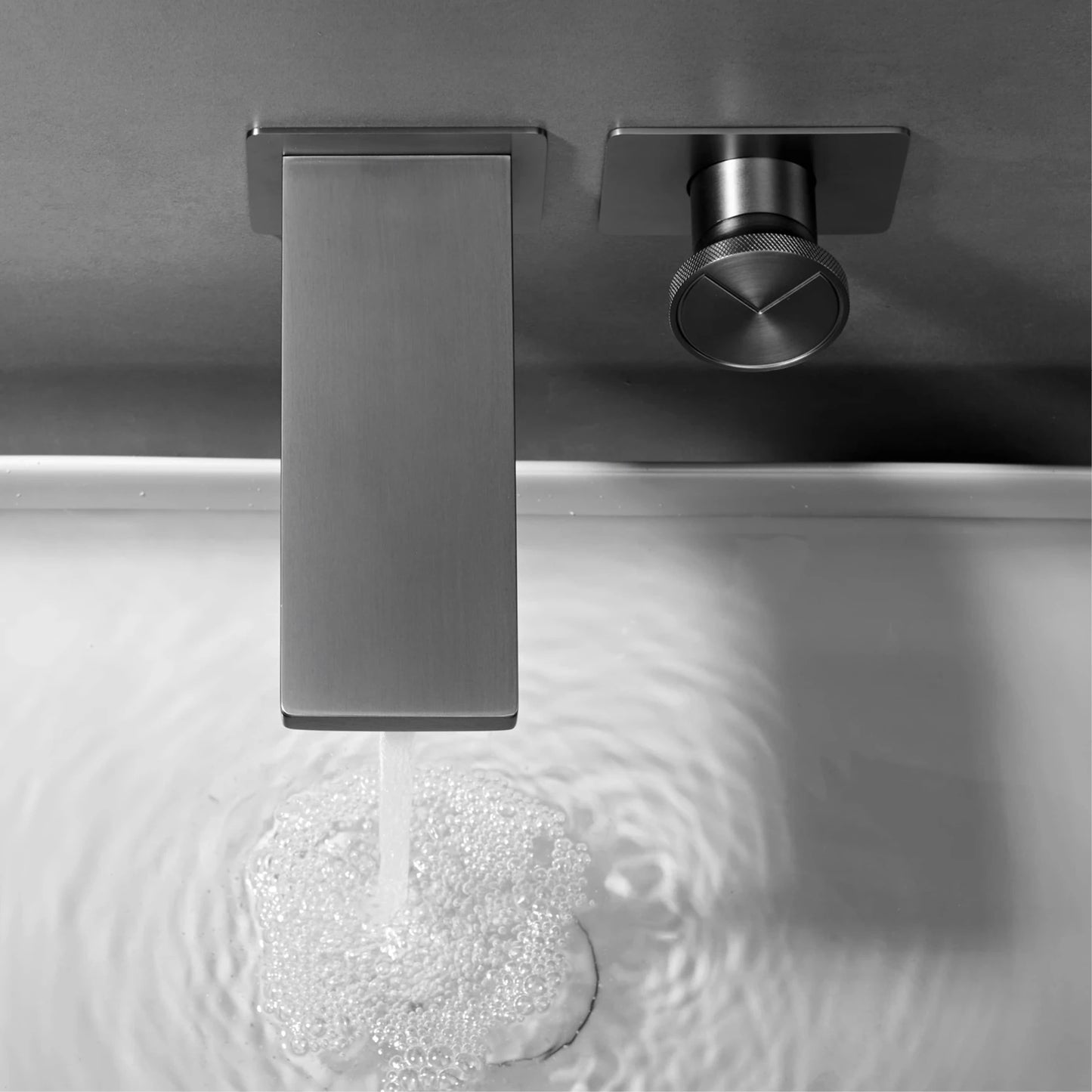 Verdeckte Wandarmatur aus Messing, Schwarz - Apoletta