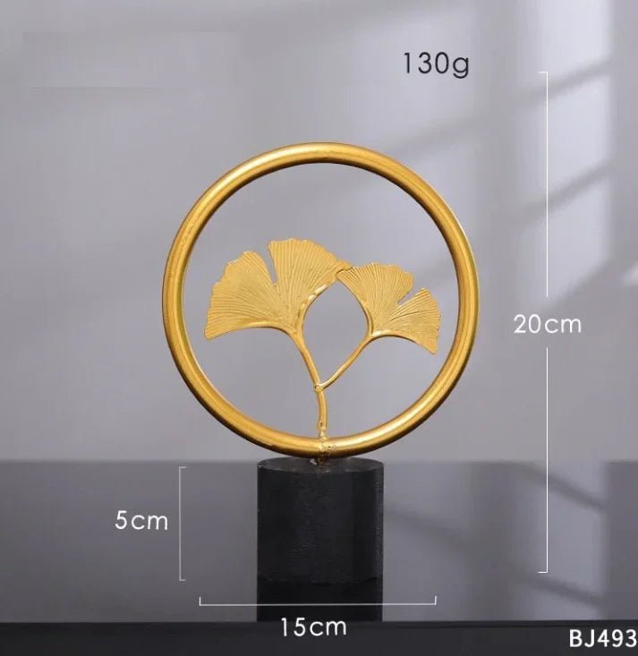 Keramikskulptur: Goldene Statue für moderne Heimdekoration - ApolettaApoletta