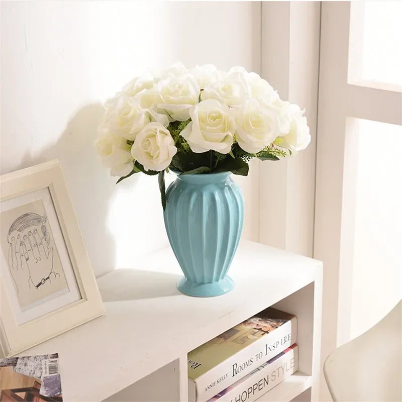 Keramik - Blumenvase: Moderne, minimalistische Vase im europäischen Stil - ApolettaApoletta
