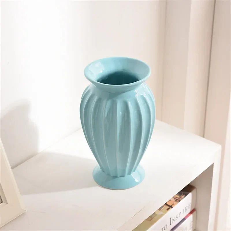 Keramik - Blumenvase: Moderne, minimalistische Vase im europäischen Stil - ApolettaApoletta