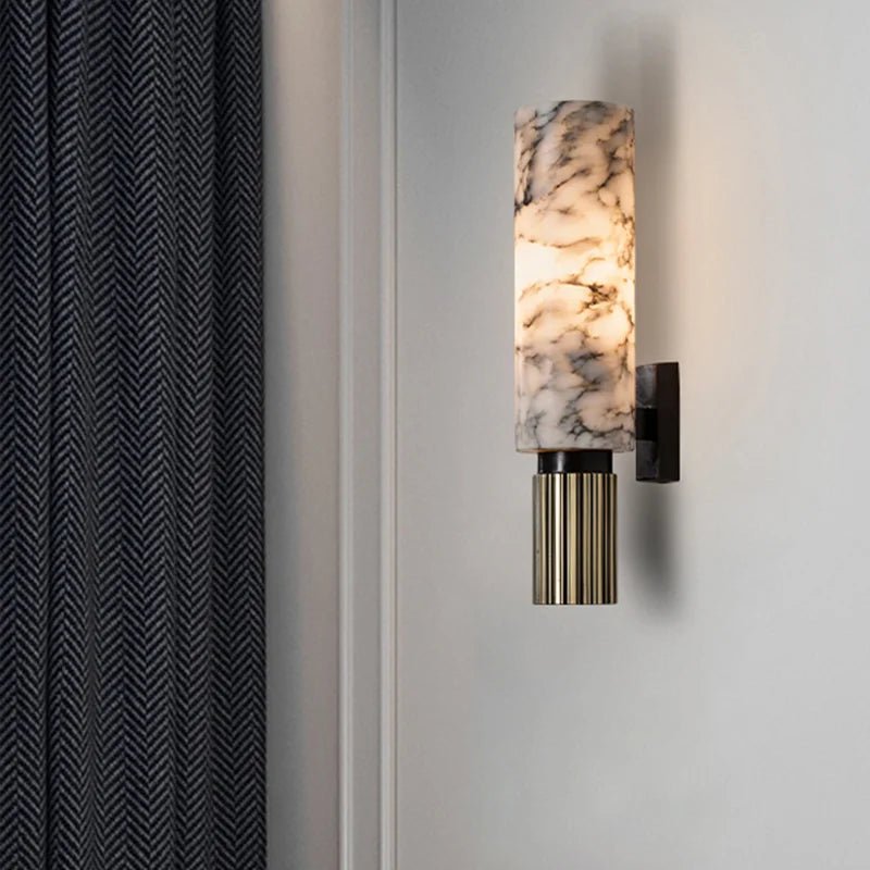 Moderne Wandlampe aus Naturmarmor - ApolettaApoletta