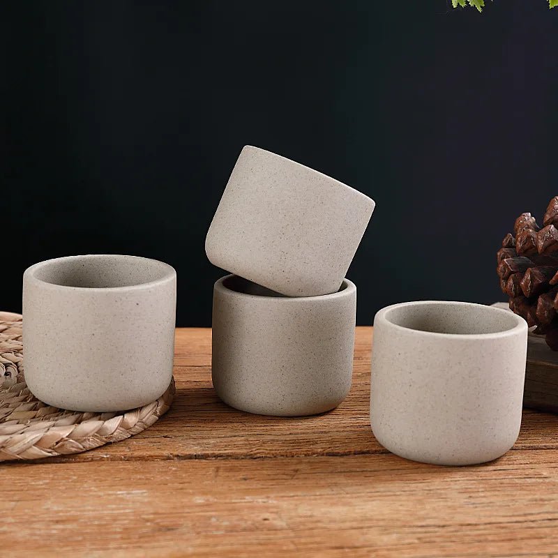 Handgefertigte Teetasse: Japanisches Design aus reinem, grobem Tonmaterial - ApolettaApoletta