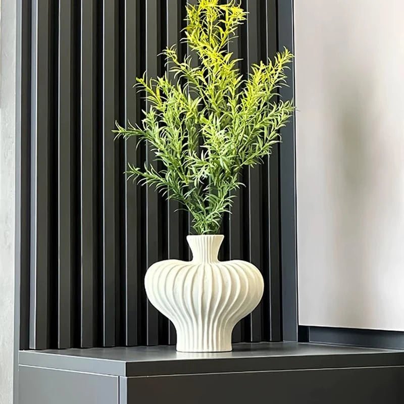 Kreative Vase mit unregelmäßiger Form - ApolettaApoletta