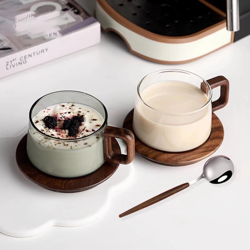 Glastasse mit Holzgriff & Untertasse - ApolettaApoletta