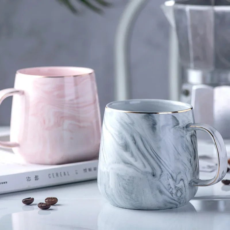 Marmorierter Keramik - Becher: Nordischer Stil mit Goldrand für Kaffee & Frühstück - ApolettaApoletta
