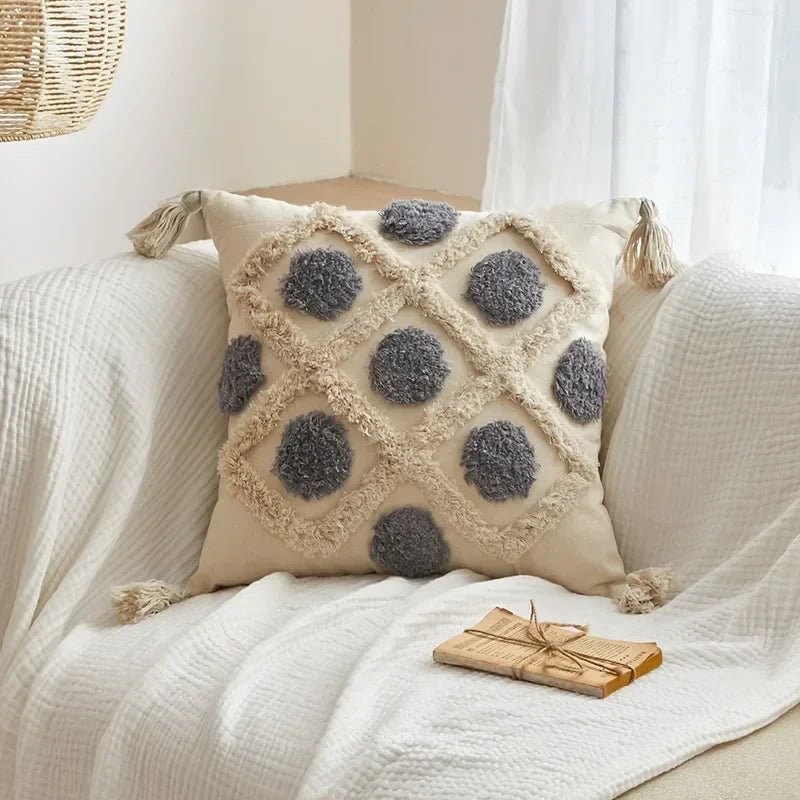 Getufteter Kissenbezug mit Quasten: Moderner Boho - Stil für deine Heimdekoration (45x45 cm) - ApolettaApoletta