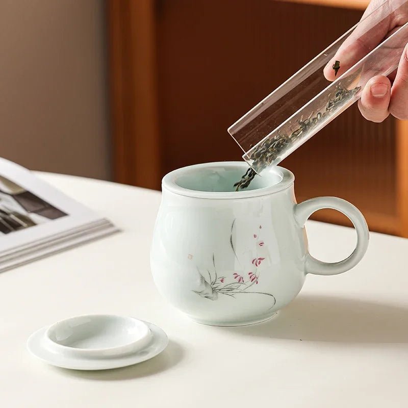 Keramiktasse: Handbemalte Teetasse mit Deckel, Sieb & Trennfunktion - ApolettaApoletta