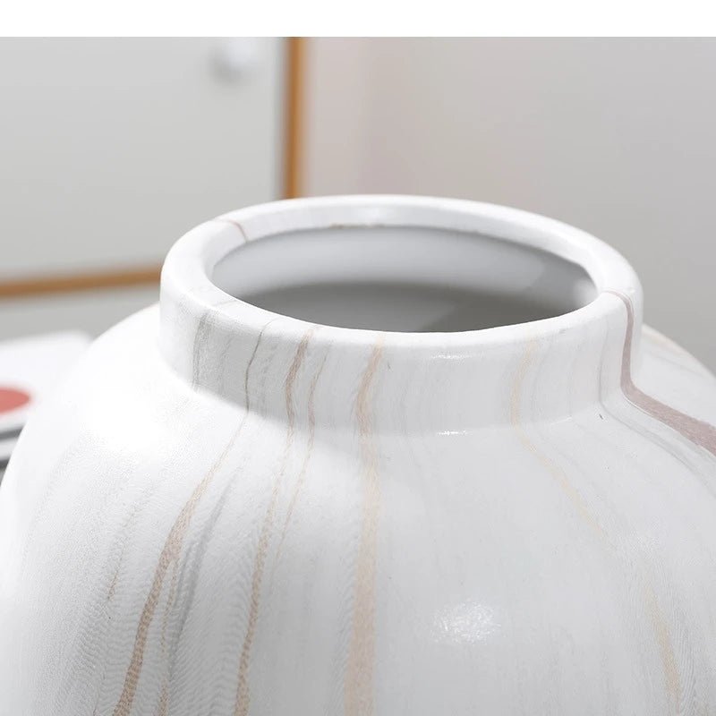 Moderne Weiße Keramikvase mit Marmormuster – Elegante Schreibtisch - Deko - ApolettaApoletta