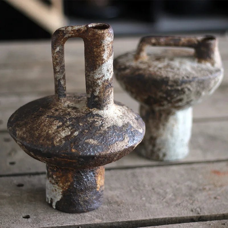 Raue Keramikvase: Handgefertigte Vintage - Vase im Wabi - Sabi - Stil für getrocknete Blumen - ApolettaApoletta