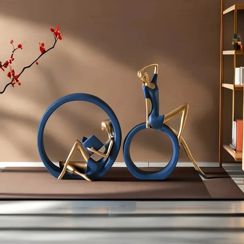 Desktop - Ornamente: Lesendes Mädchen - Figur für Wohnzimmer & Arbeitszimmer - ApolettaApoletta