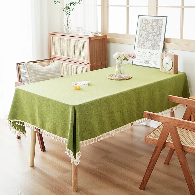 Tischdecke im Bauernhausstil: Graue Baumwoll - Tischdecke mit Quasten für Esszimmer & Küche - ApolettaApoletta
