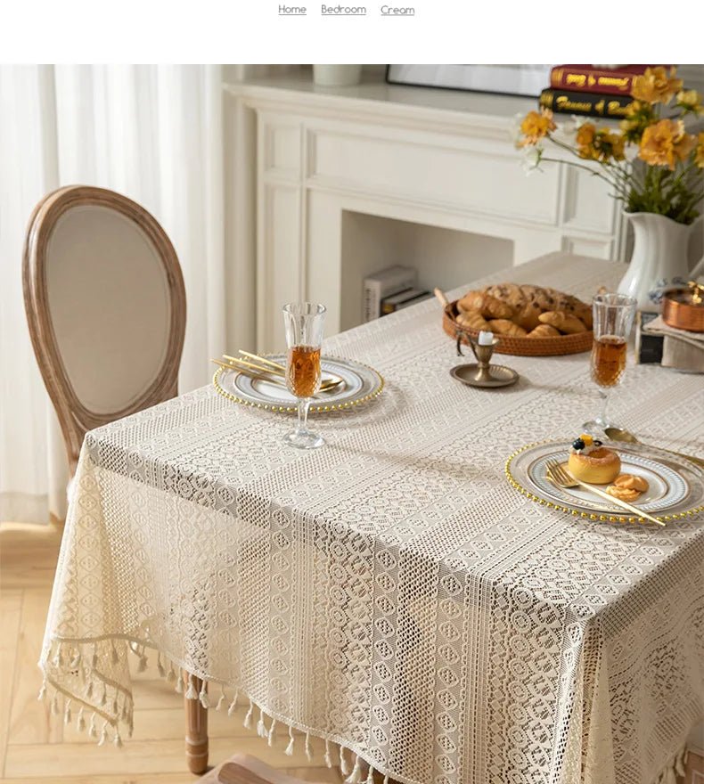 Weiße Spitzentischdecke: Französischer Vintage - Stil für Esstisch & Hochzeit - ApolettaApoletta