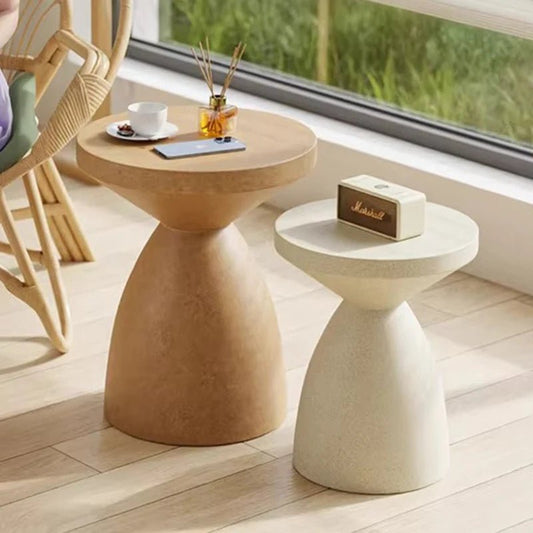 Runder Couchtisch im minimalistischen Design - ApolettaApoletta