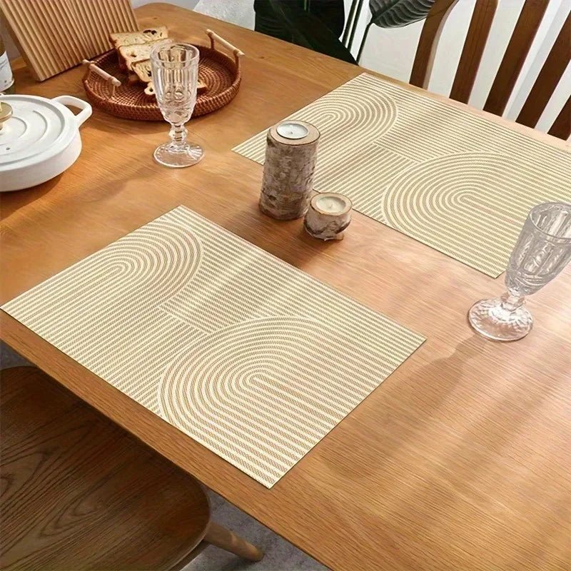 4er - Set Tischsets: Geometrie - Muster in Gold & Gelb – Rutschfest & Isoliert - ApolettaApoletta