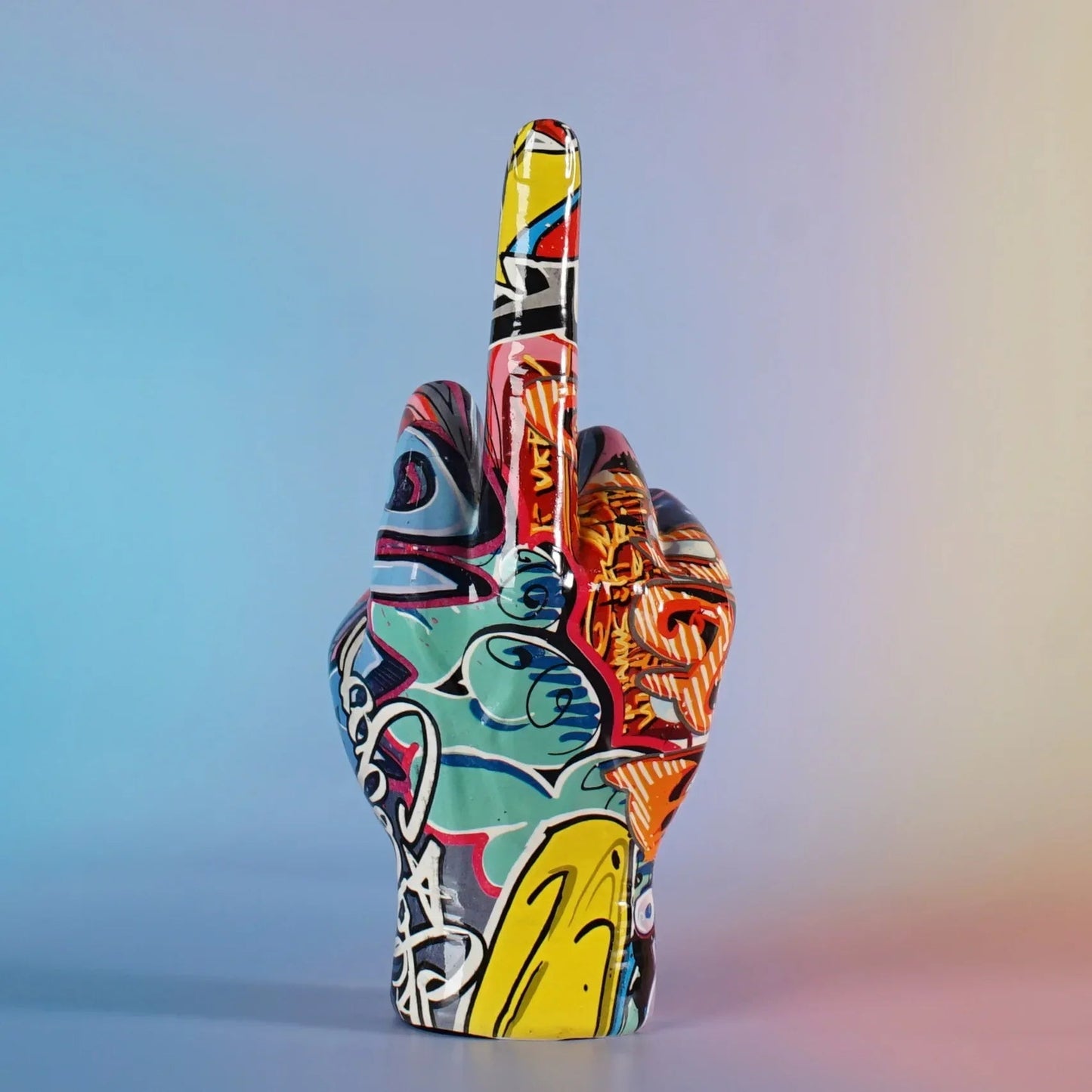 Graffiti - Mittelfinger - Statue: Provokante Skulptur für Wohnzimmer & Bücherregal - ApolettaApoletta