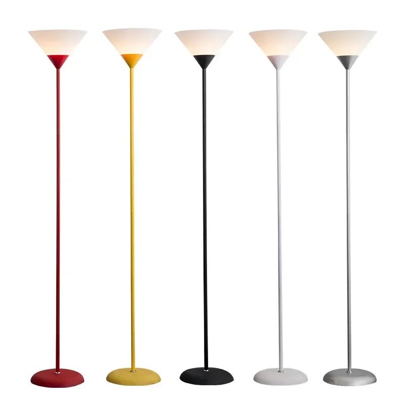 Kreative LED - Stehlampe: Schwarz - weißer Lampenkörper für Wohnzimmer, Schlafzimmer und Arbeitszimmer - ApolettaApoletta