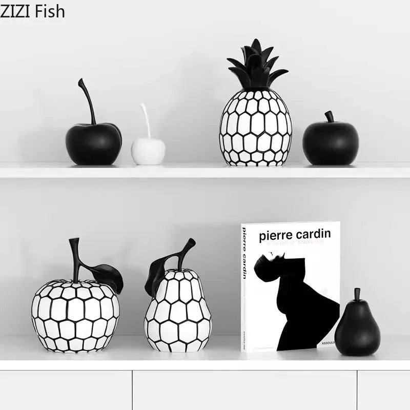Schwarz - weiß gestreifte Apfel - /Ananas - Statue: Minimalistische Harz - Skulptur für Schreibtisch - Dekoration - ApolettaApoletta