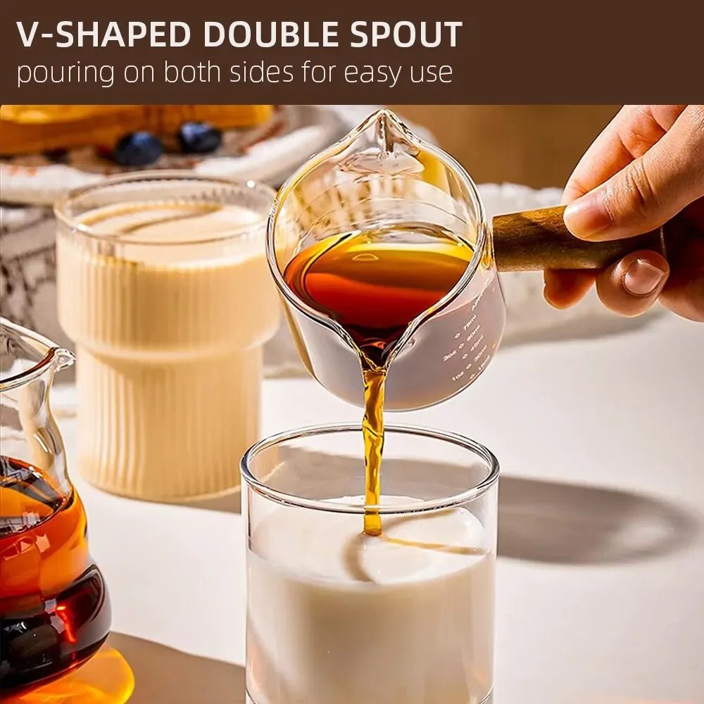 Glas - Messbecher: 1pc mit Holzgriff, Doppel - Ausguss & Klar - Glas für Kaffee und Espresso - ApolettaApoletta