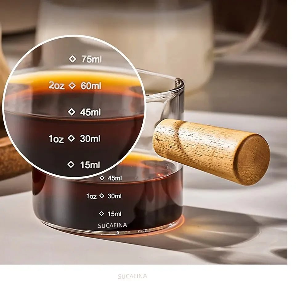Glas - Messbecher: 1pc mit Holzgriff, Doppel - Ausguss & Klar - Glas für Kaffee und Espresso - ApolettaApoletta