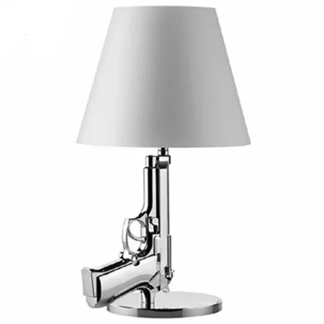 Postmoderne AK47 - Stehlampe: Kreative Designer - Eckleuchte in Gold - ApolettaApoletta