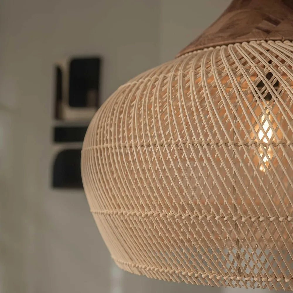 Rustikale Rattan - Pendelleuchte: Handgefertigte Deckenlampe in Beige für Esszimmer & Wohnzimmer - ApolettaApoletta