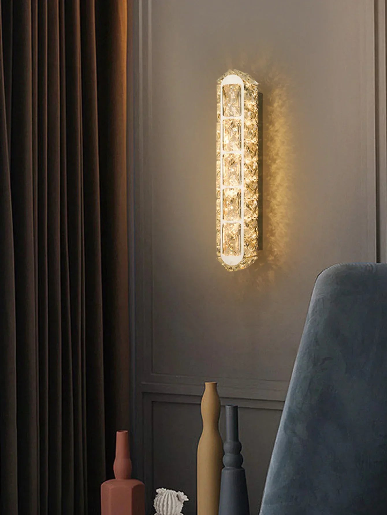 Moderne LED - Wandleuchte – Stilvolles Licht für Ihr Zuhause in Gold, Schwarz oder Weiß - ApolettaApoletta
