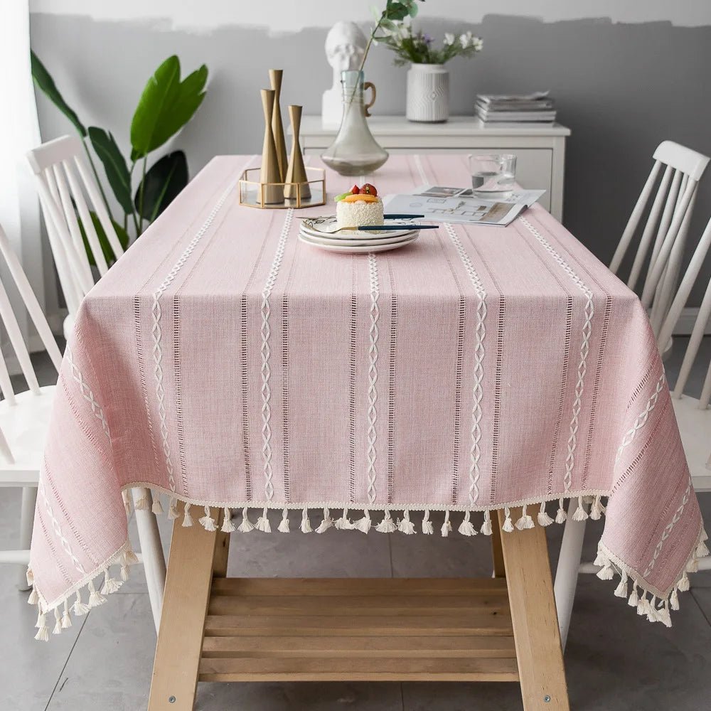 Leinen - Tischdecke mit Quasten: Schmutzabweisend und stilvoll für Küche und Esszimmer - ApolettaApoletta