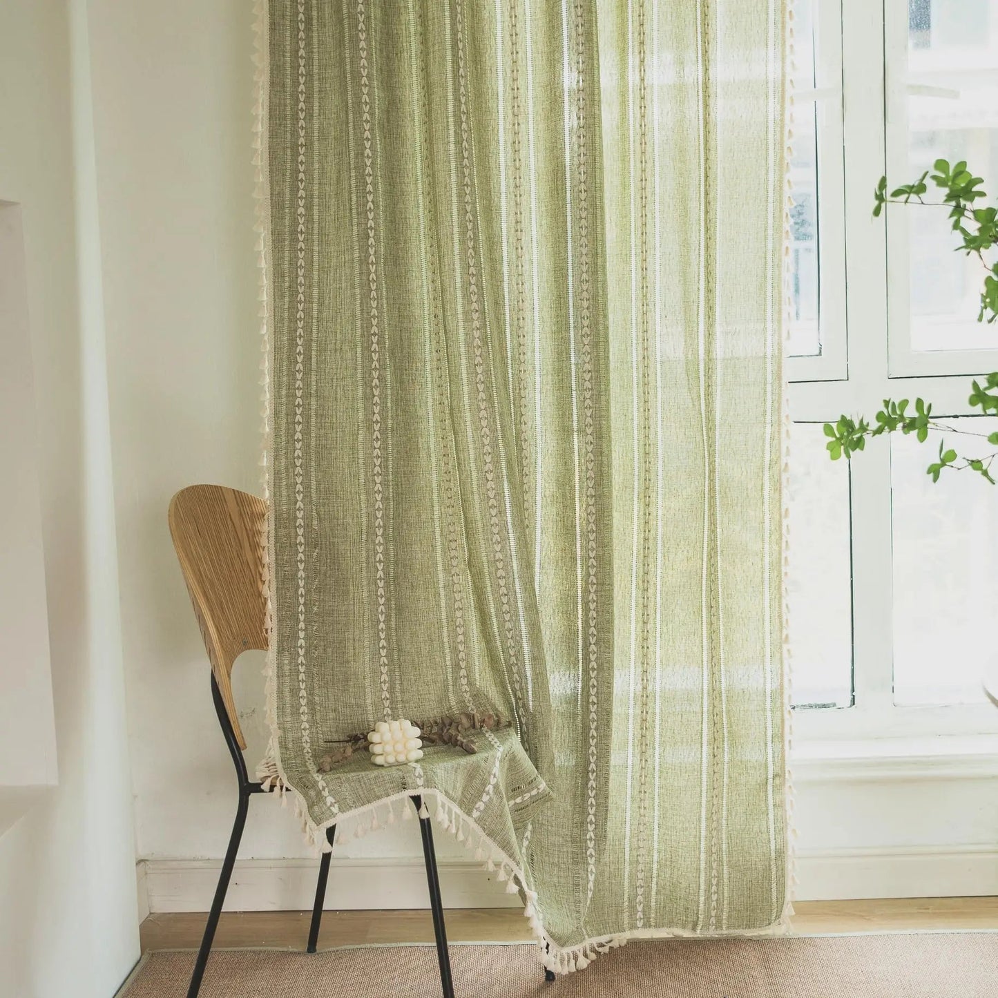 Boho - Vorhang mit Quasten: Stickerei & Vintage - Design für Schlafzimmer, Esszimmer & Küche - ApolettaApoletta