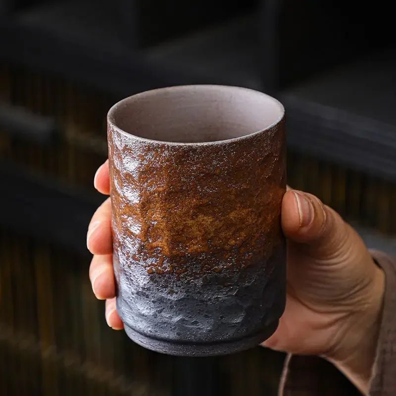 Vintage - Keramiktasse: Handgefertigte, große Kaffeetasse aus Steinzeug im rustikalen Design - ApolettaApoletta