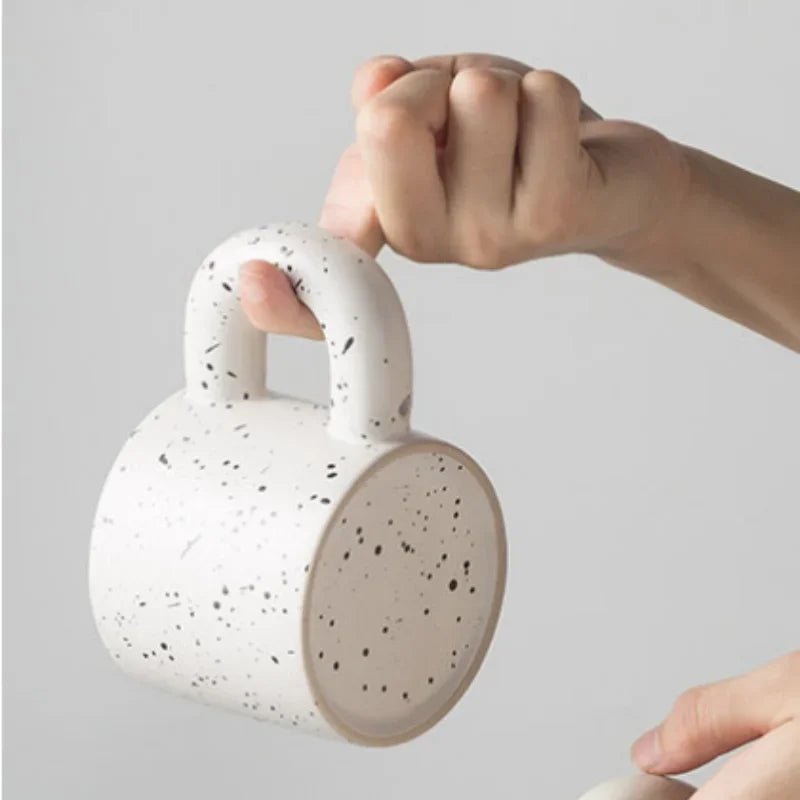 Kreativer Keramik - Becher: Nordischer Stil mit Ringgriff für Kaffee - ApolettaApoletta