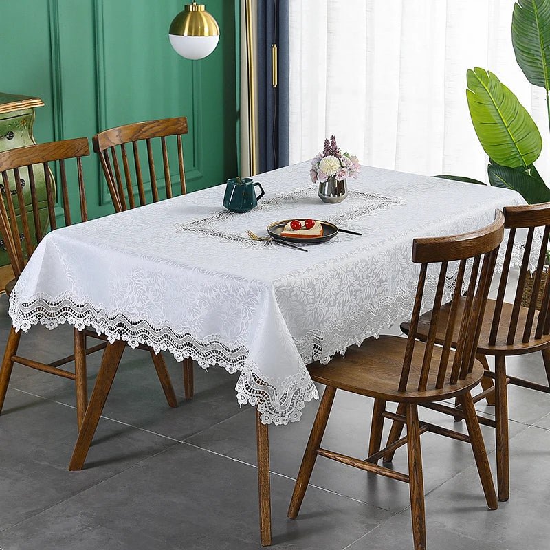 Rechteckige Tischdecke für elegante Esstische: Luxuriös bestickte weiße Tischdecke - ApolettaApoletta