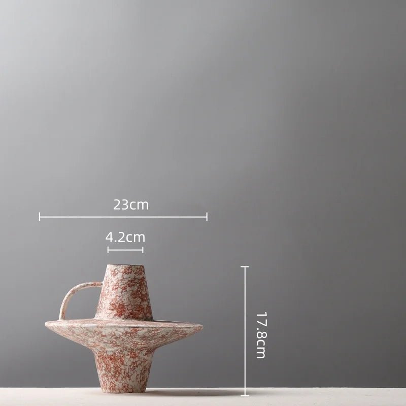 Keramikvase: Handgefertigte Blumenvase im Vintage - Stil mit Griff - ApolettaApoletta