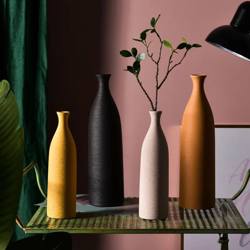 Nordische Retro - Keramikvase: Gebürstete Deko für Wohnzimmer, Schlafzimmer & Weinschrank - ApolettaApoletta
