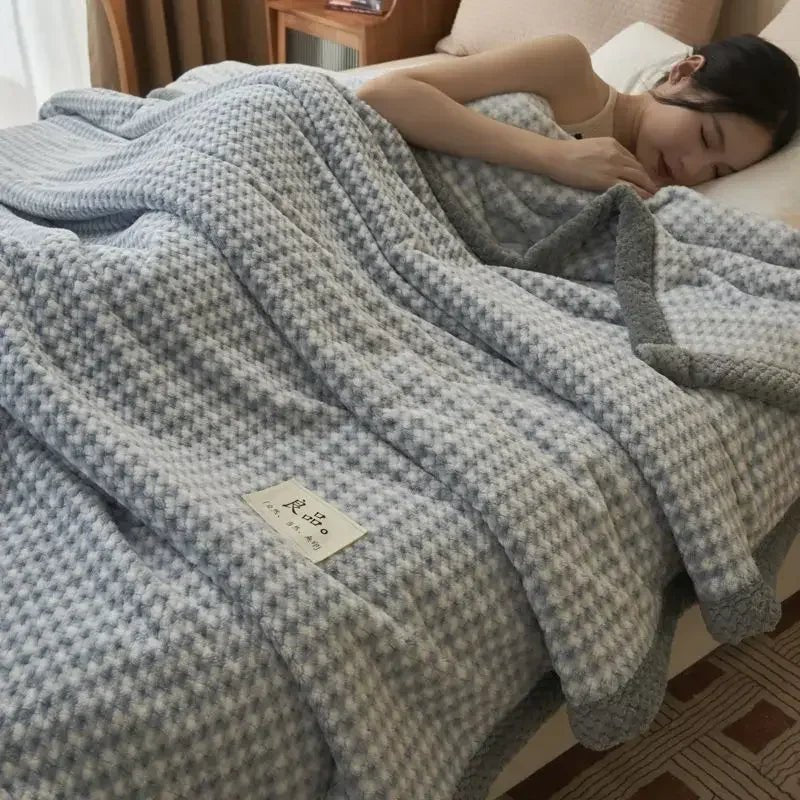Japanische Strickdecke aus Chenille - Garn: Maschinenwaschbarer Überwurf für Couch & Bett - ApolettaApoletta