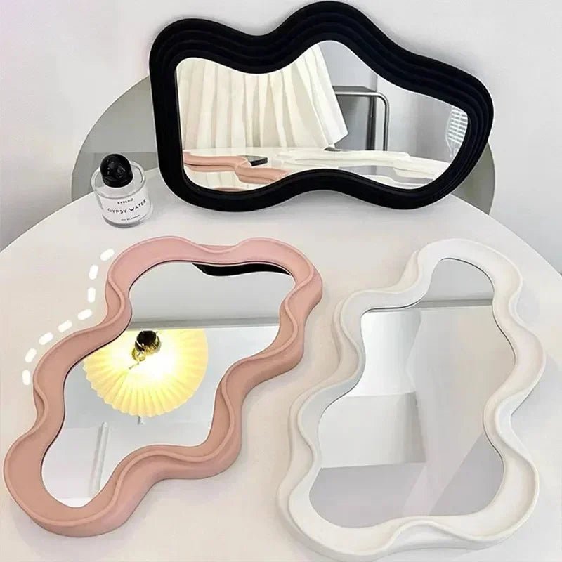 Wolkenförmiger Schminkspiegel: Minimalistische Wanddeko & Desktop - Spiegel - ApolettaApoletta