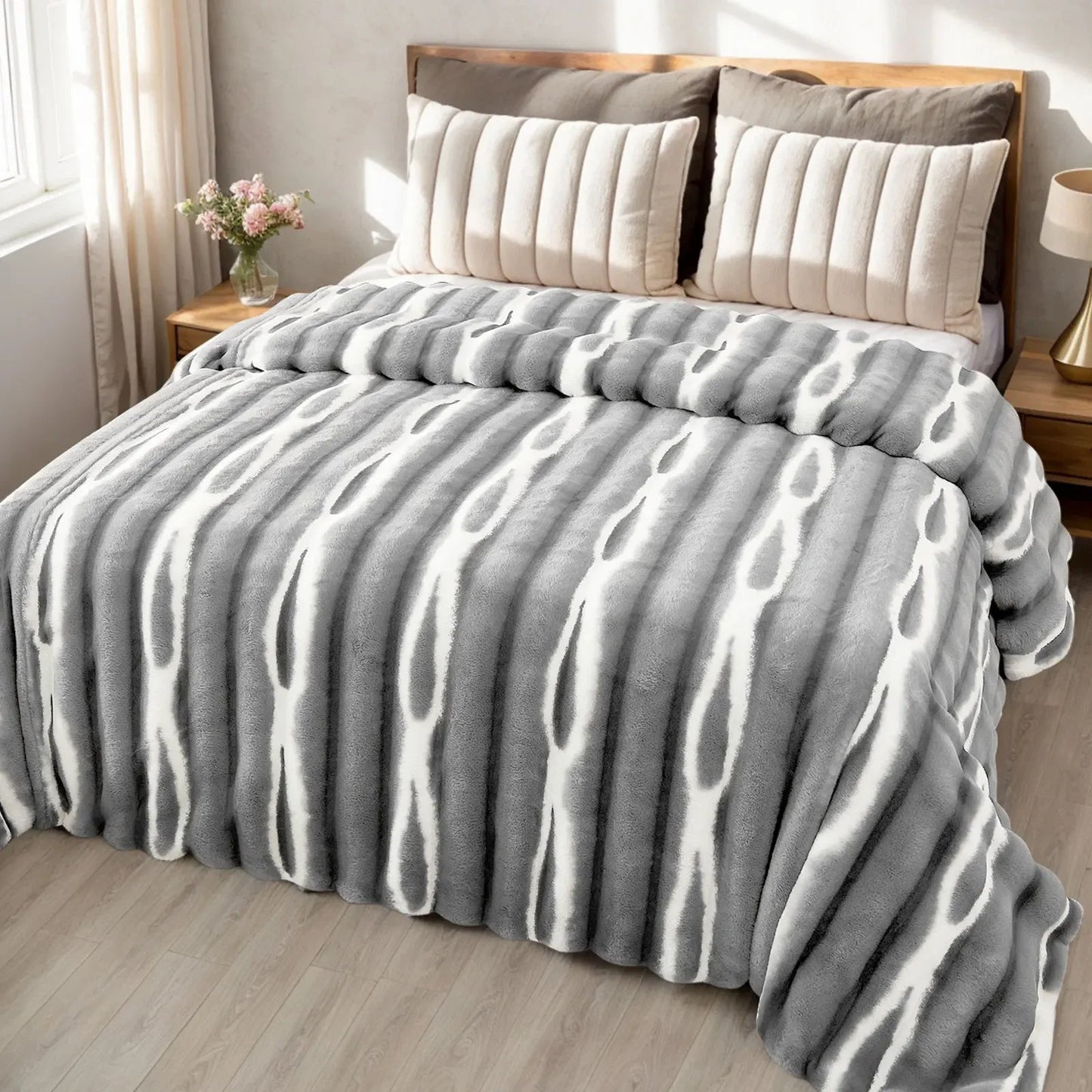 Luxuriöse Tagesdecke aus doppellagigem Kunstnerzfell: Weich & warm für Couch und Bett - ApolettaApoletta