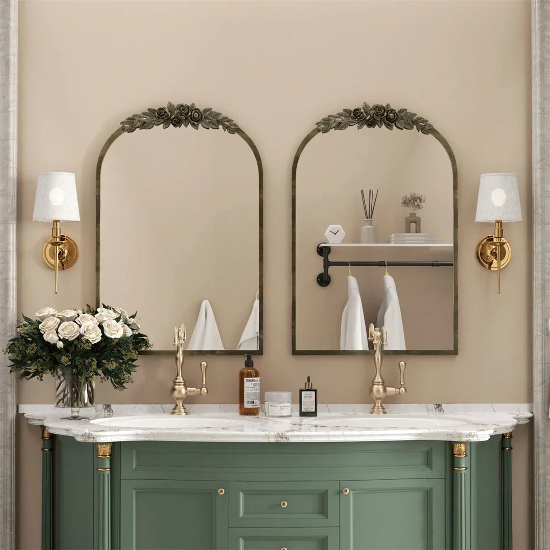 Barock - Wandspiegel: Bogen - Form mit Vintage - Metallrahmen & Rosen für Eingang & Kamin - ApolettaApoletta