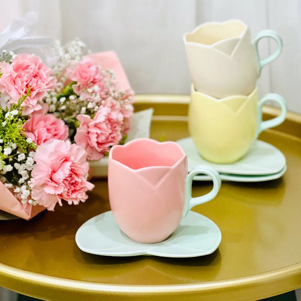 Tulpen - Trinkbecher mit Untertasse: Kreative Vintage - Tasse für Kaffee & Nachmittagstee - ApolettaApoletta