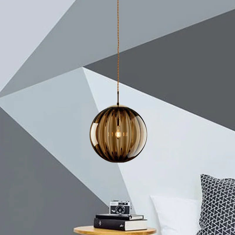 Nordische LED - Pendelleuchte mit Glaskugel - ApolettaApoletta