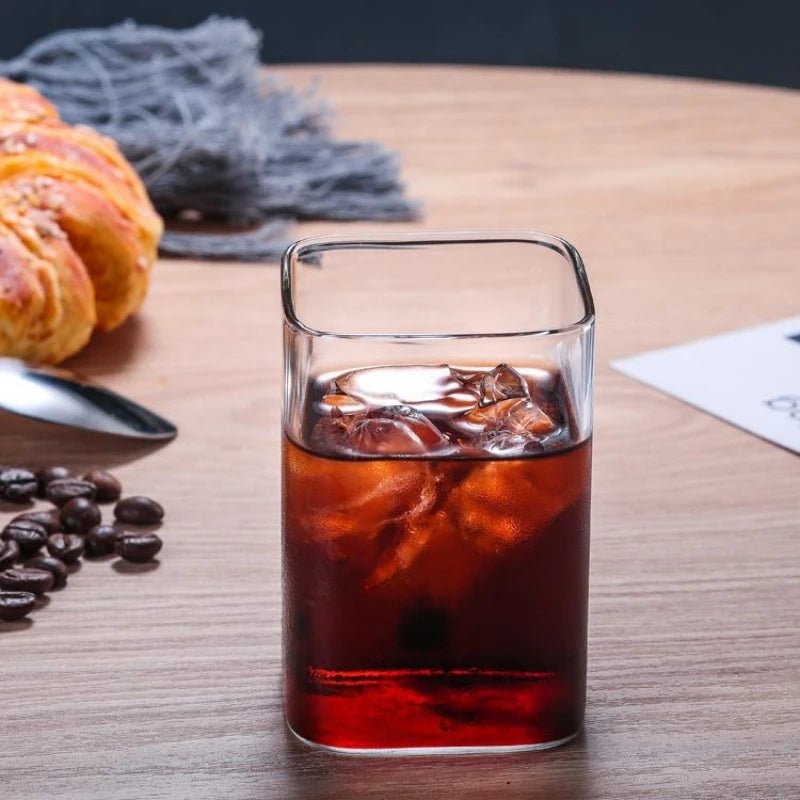 Quadratische Glasschale: Große Kapazität für Kaltgetränke, Milch, Saft, Bier & Kaffee - ApolettaApoletta