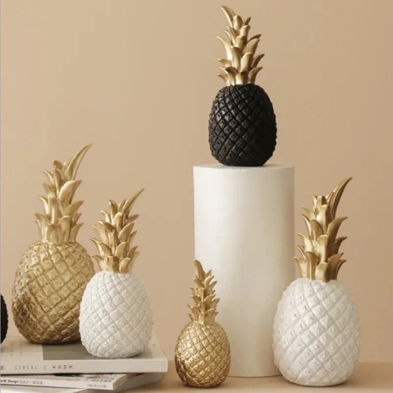 Goldene Ananas - Skulptur: Kreative Nordic - Deko für Wohnzimmer & Schlafzimmer - ApolettaApoletta