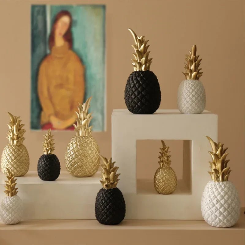 Goldene Ananas - Skulptur: Kreative Nordic - Deko für Wohnzimmer & Schlafzimmer - ApolettaApoletta