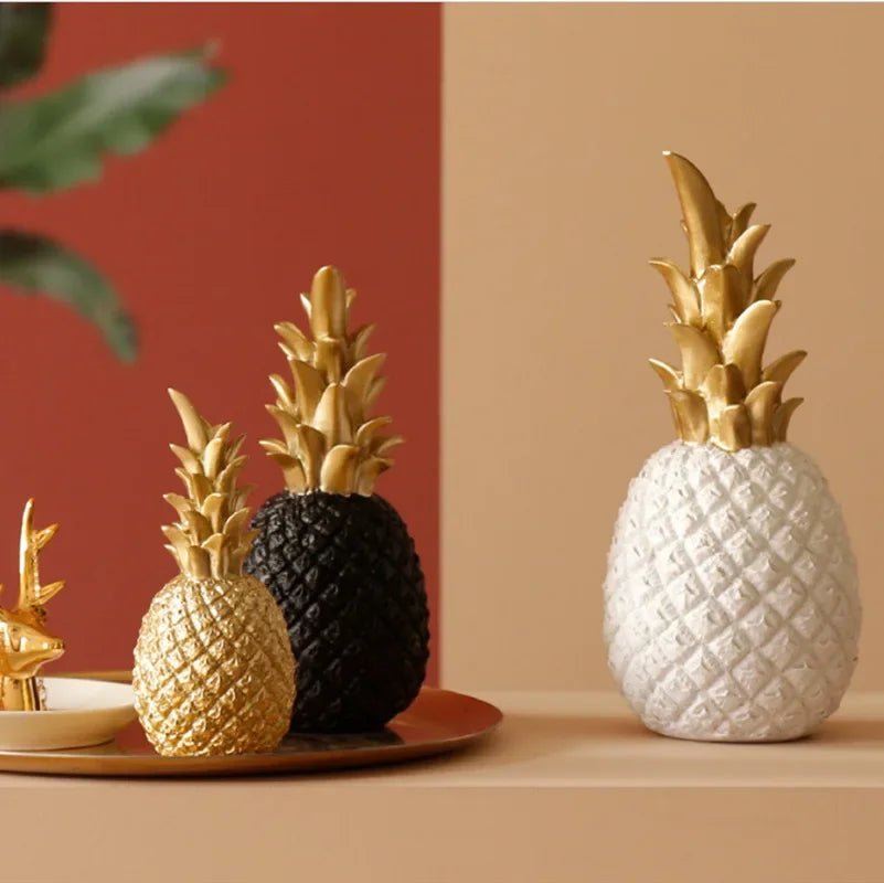 Goldene Ananas - Skulptur: Kreative Nordic - Deko für Wohnzimmer & Schlafzimmer - ApolettaApoletta