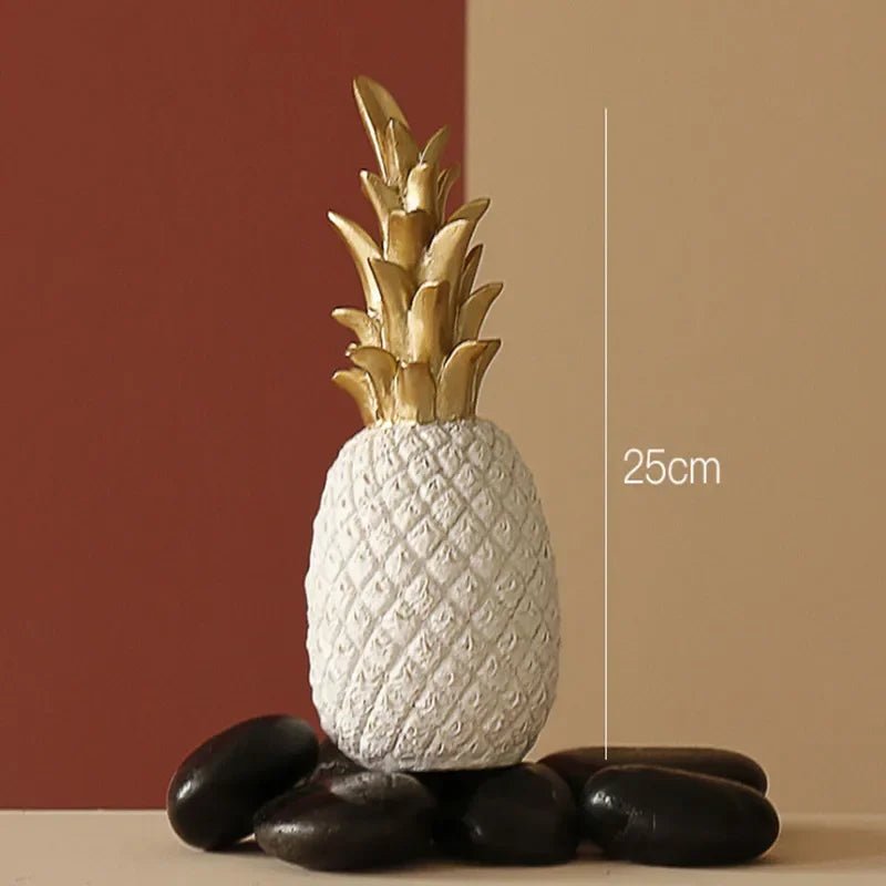 Goldene Ananas - Skulptur: Kreative Nordic - Deko für Wohnzimmer & Schlafzimmer - ApolettaApoletta
