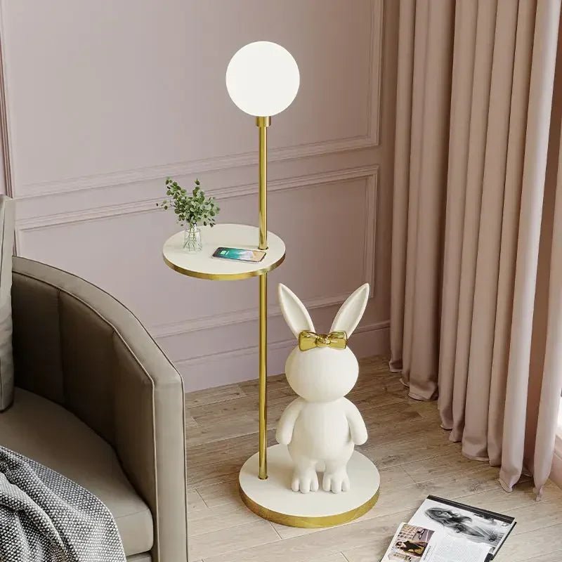Kreative Stehlampe „Milchbonbon - Kaninchen“: LED - Leuchte für Mädchen - und Kinderzimmer - ApolettaApoletta